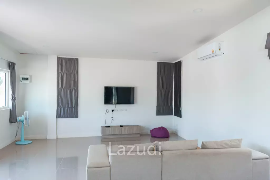 4 Beds 3 Baths 270 SQ.M Pavilion Ville