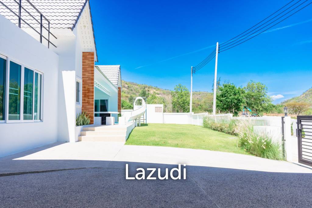 4 Beds 3 Baths 270 SQ.M Pavilion Ville
