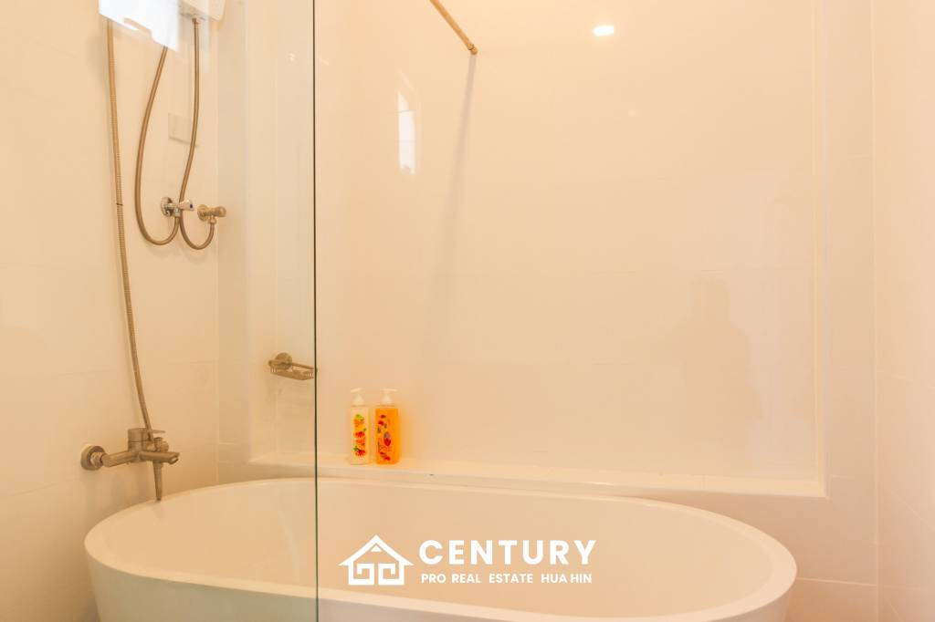 4 Beds 3 Baths 270 SQ.M Pavilion Ville