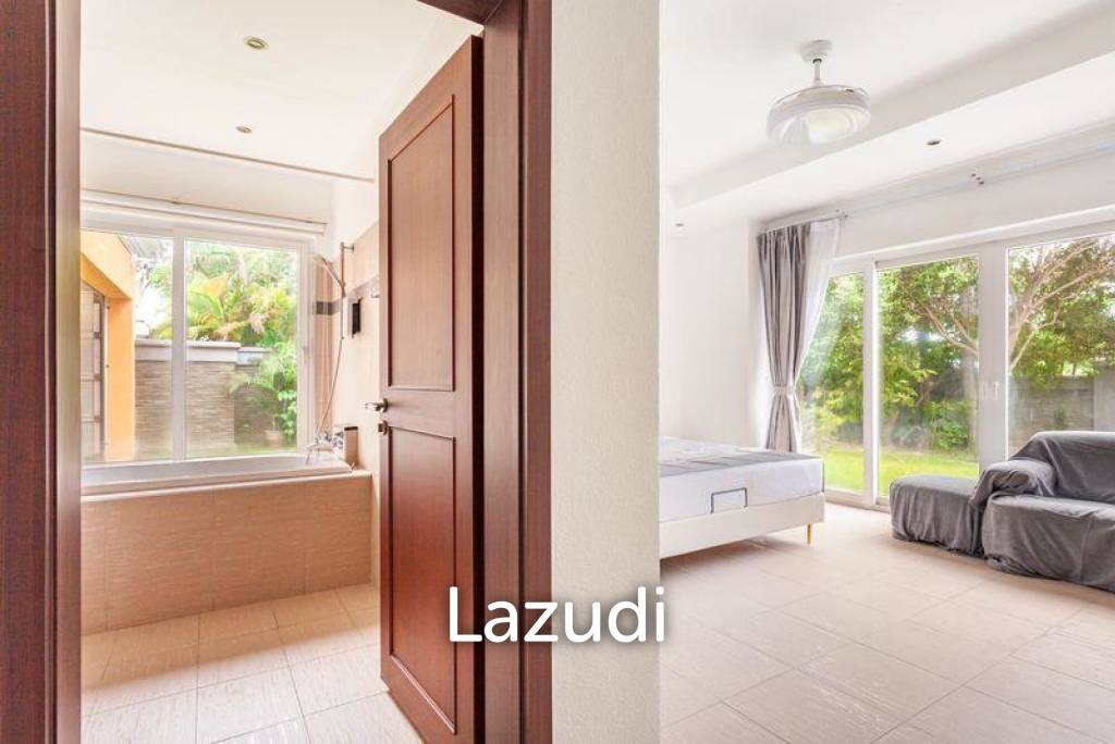 4 Beds 4 Baths 400 SQ.M. Siam Royal View Pattaya