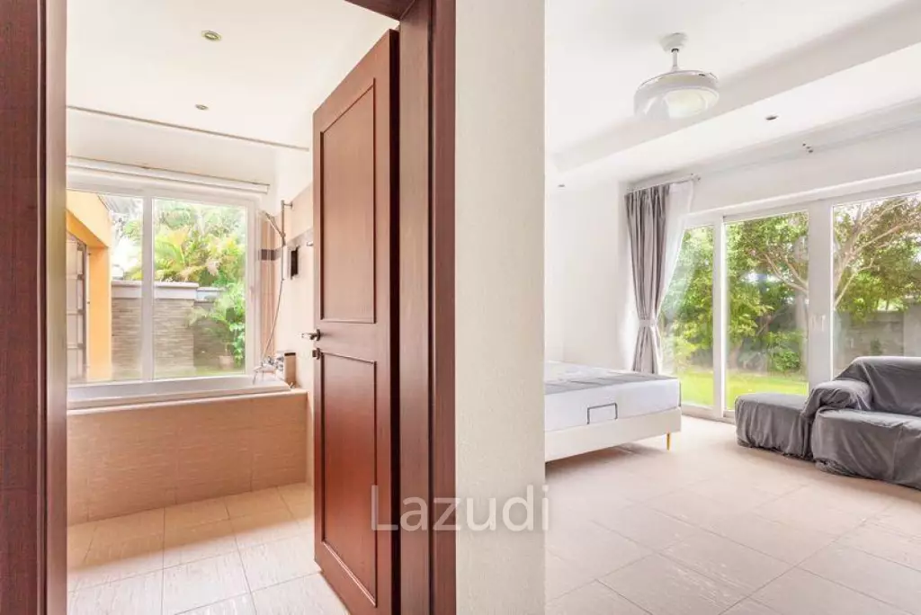 4 Beds 4 Baths 400 SQ.M. Siam Royal View Pattaya