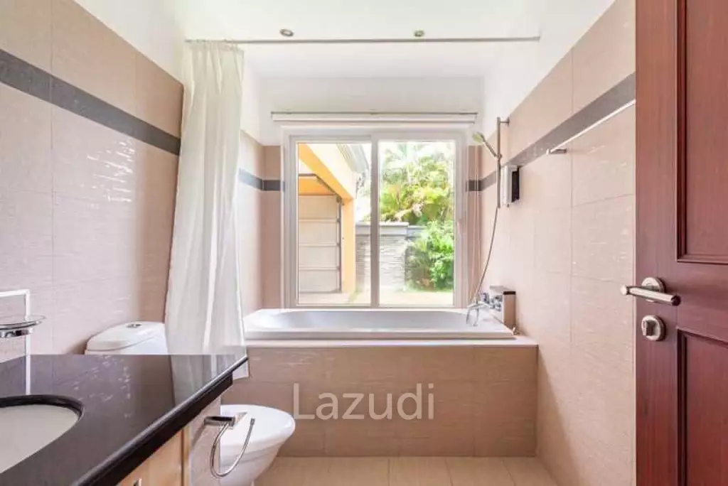 4 Beds 4 Baths 400 SQ.M. Siam Royal View Pattaya