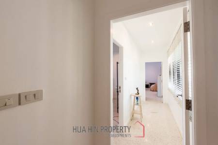 PALM HILL CONDO  : 3 bed ground floor unit
