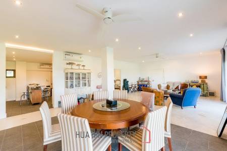 PALM HILL CONDO  : 3 bed ground floor unit