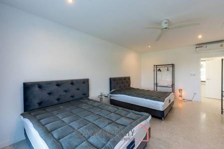 PALM HILL CONDO  : 3 bed ground floor unit