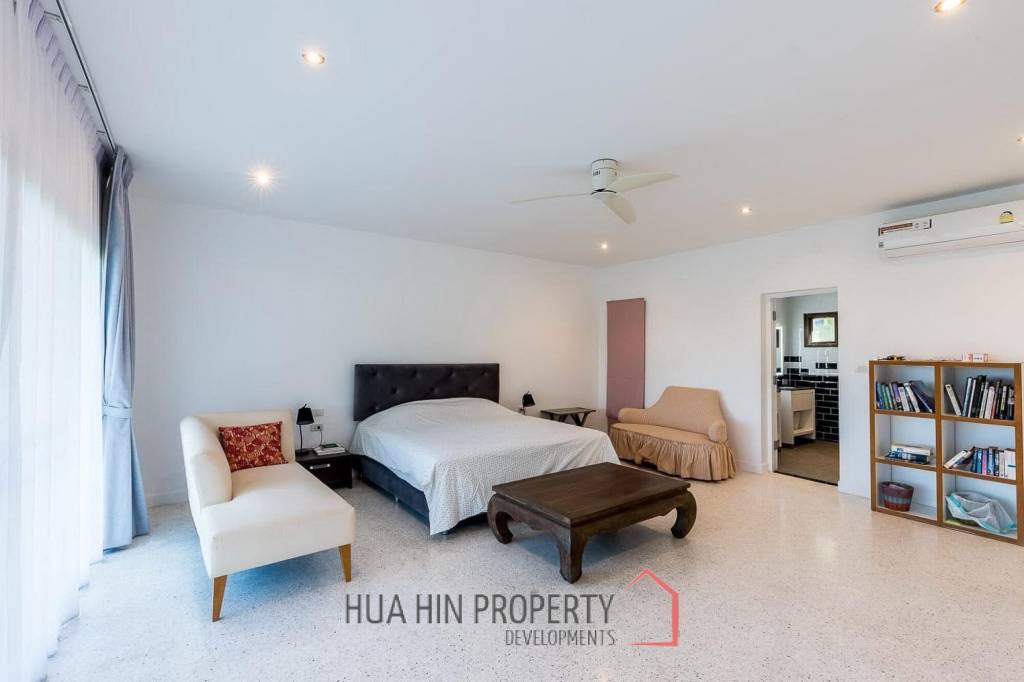 PALM HILL CONDO  : 3 bed ground floor unit
