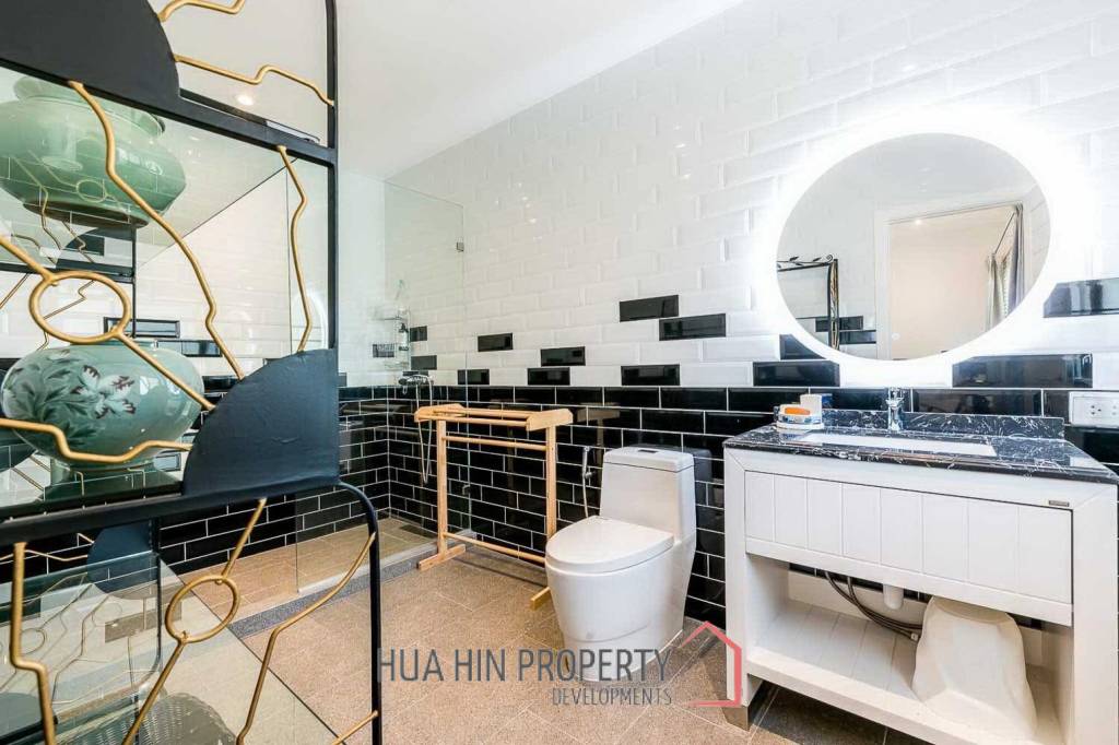PALM HILL CONDO  : 3 bed ground floor unit