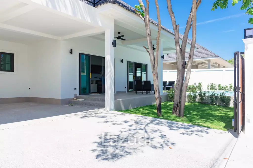 4 Beds 3 Baths 312 SQ.M Pavilion Ville, Unfurnished