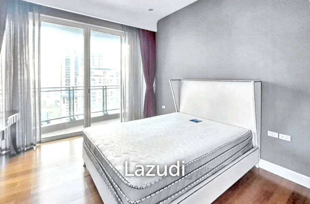 3 Bedrooms 4 Bathrooms 160 SQ.M Q Langsuan