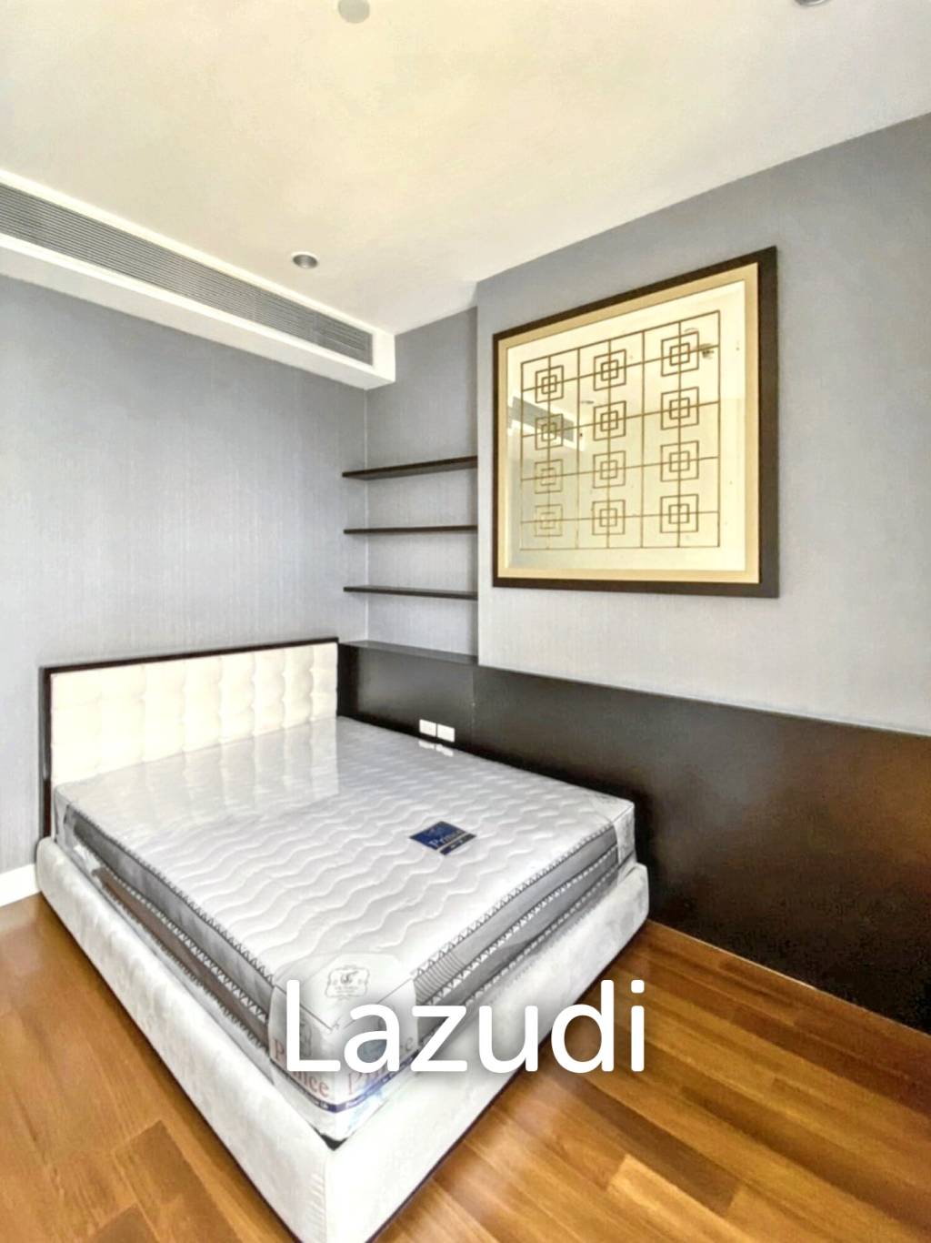 3 Bedrooms 4 Bathrooms 160 SQ.M Q Langsuan