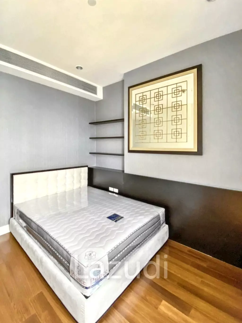 3 Bedrooms 4 Bathrooms 160 SQ.M Q Langsuan