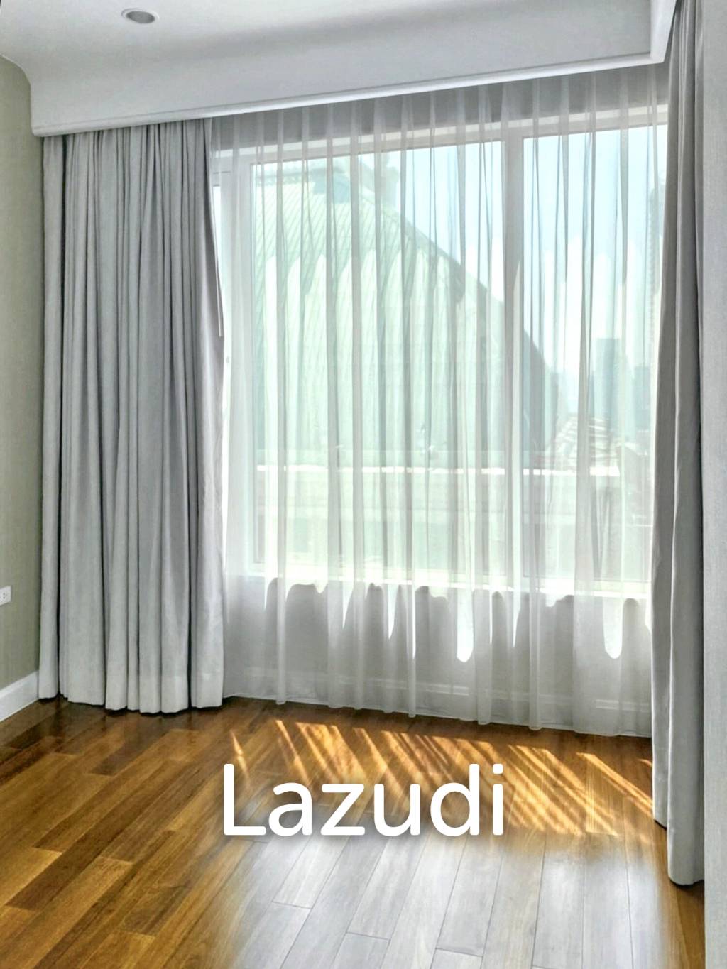 3 Bedrooms 4 Bathrooms 160 SQ.M Q Langsuan