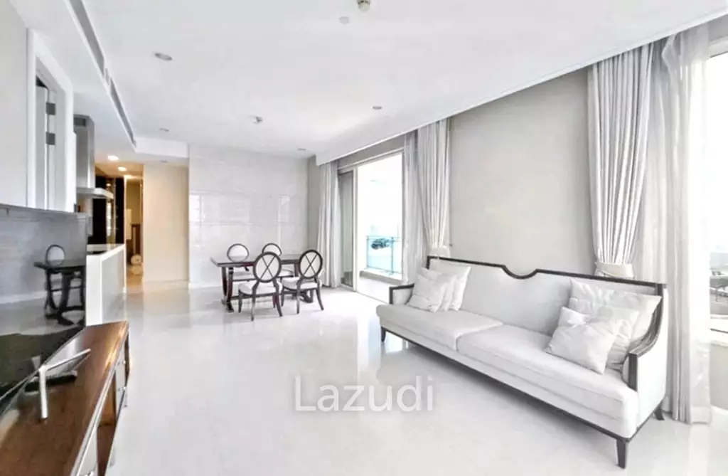 3 Bedrooms 4 Bathrooms 160 SQ.M Q Langsuan
