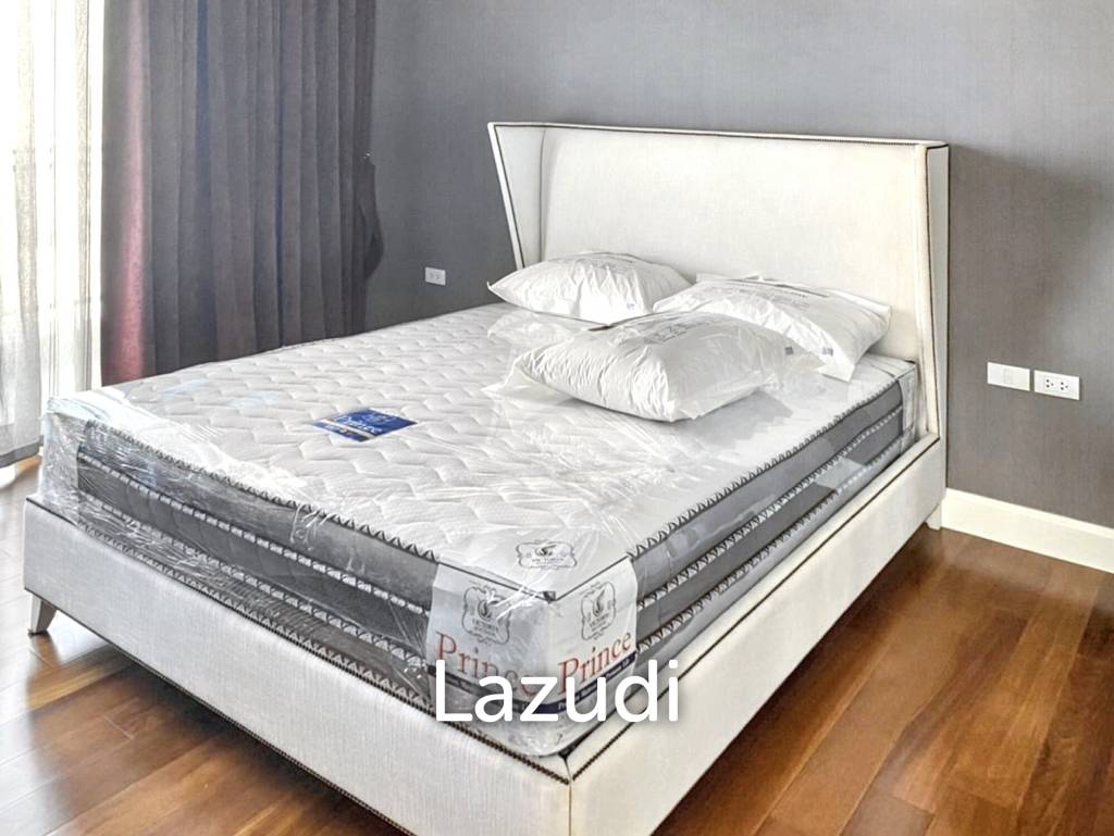3 Bedrooms 4 Bathrooms 160 SQ.M Q Langsuan