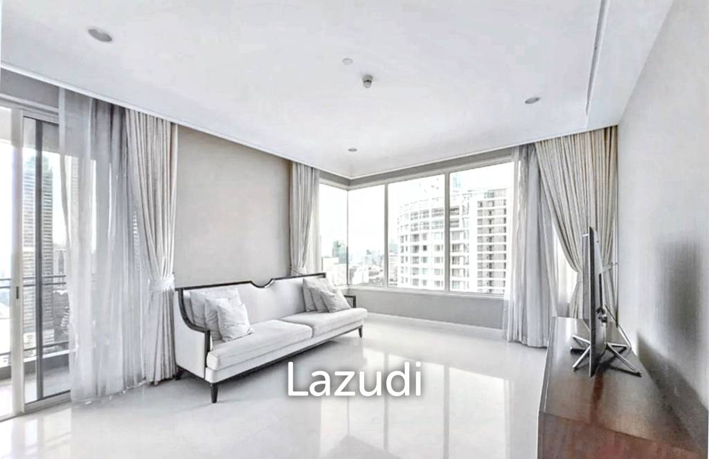 3 Bedrooms 4 Bathrooms 160 SQ.M Q Langsuan