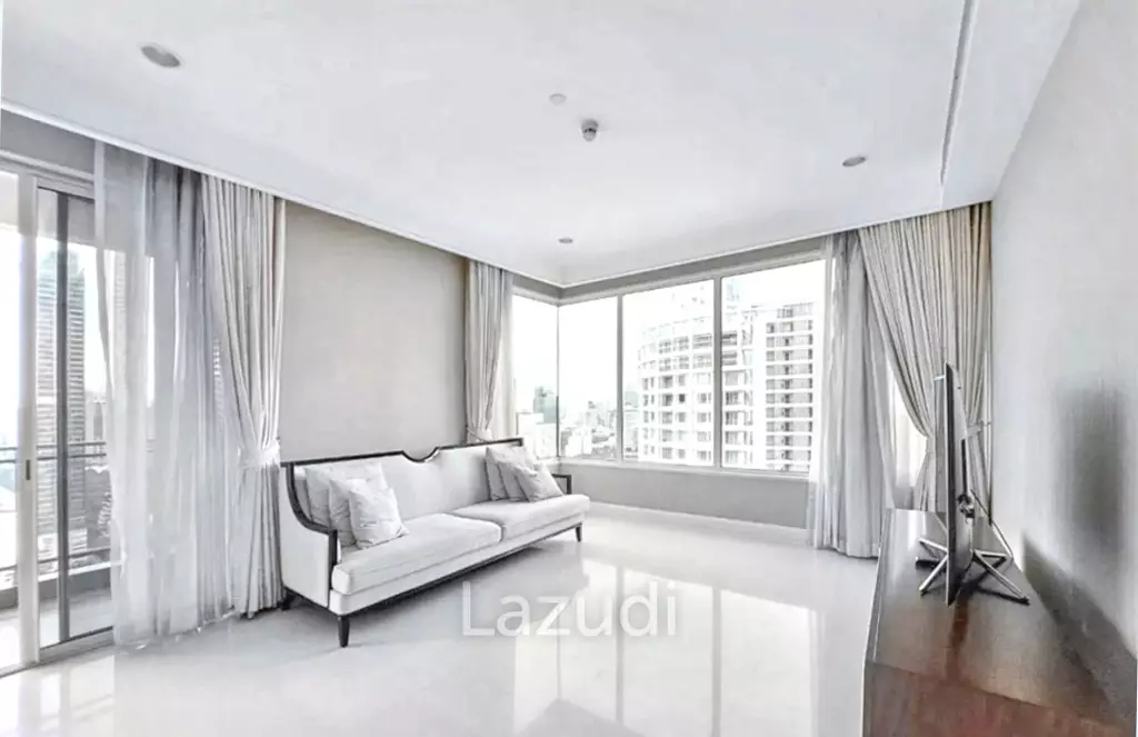 3 Bedrooms 4 Bathrooms 160 SQ.M Q Langsuan
