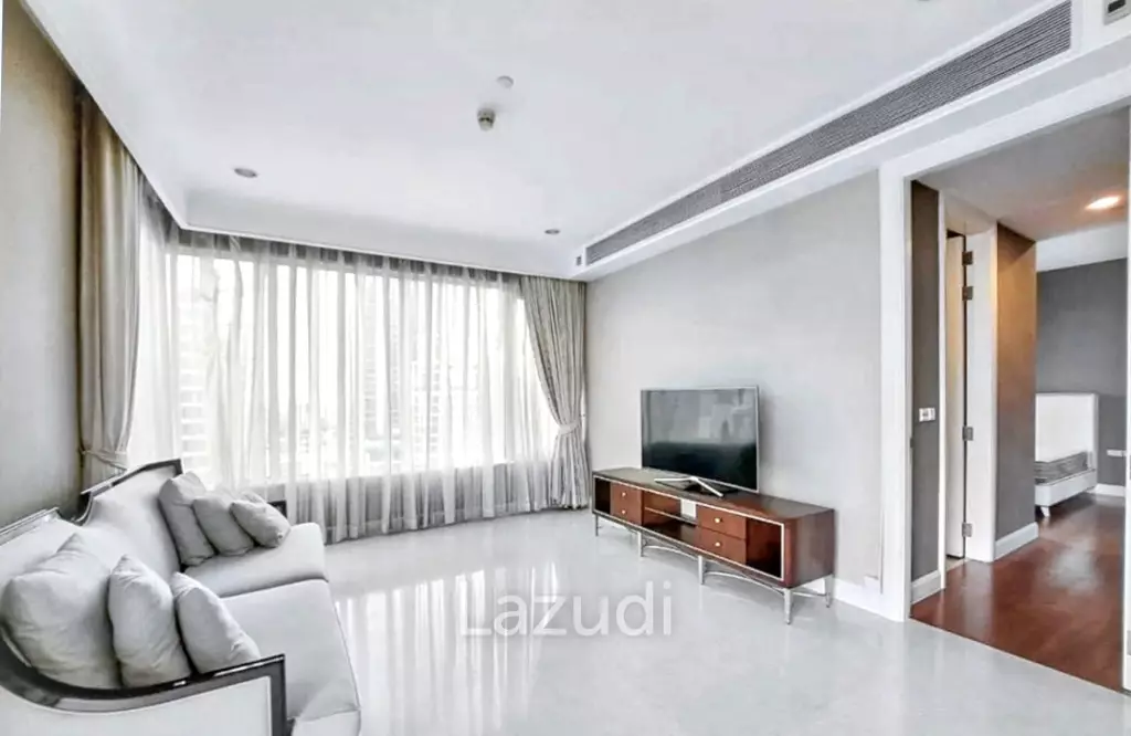 3 Bedrooms 4 Bathrooms 160 SQ.M Q Langsuan