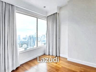 3 Bedrooms 4 Bathrooms 160 SQ.M Q Langsuan