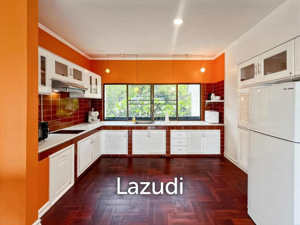 Spacious 2-Bedroom Condo with Golf Course and Sea View in Palm Hills Condominium