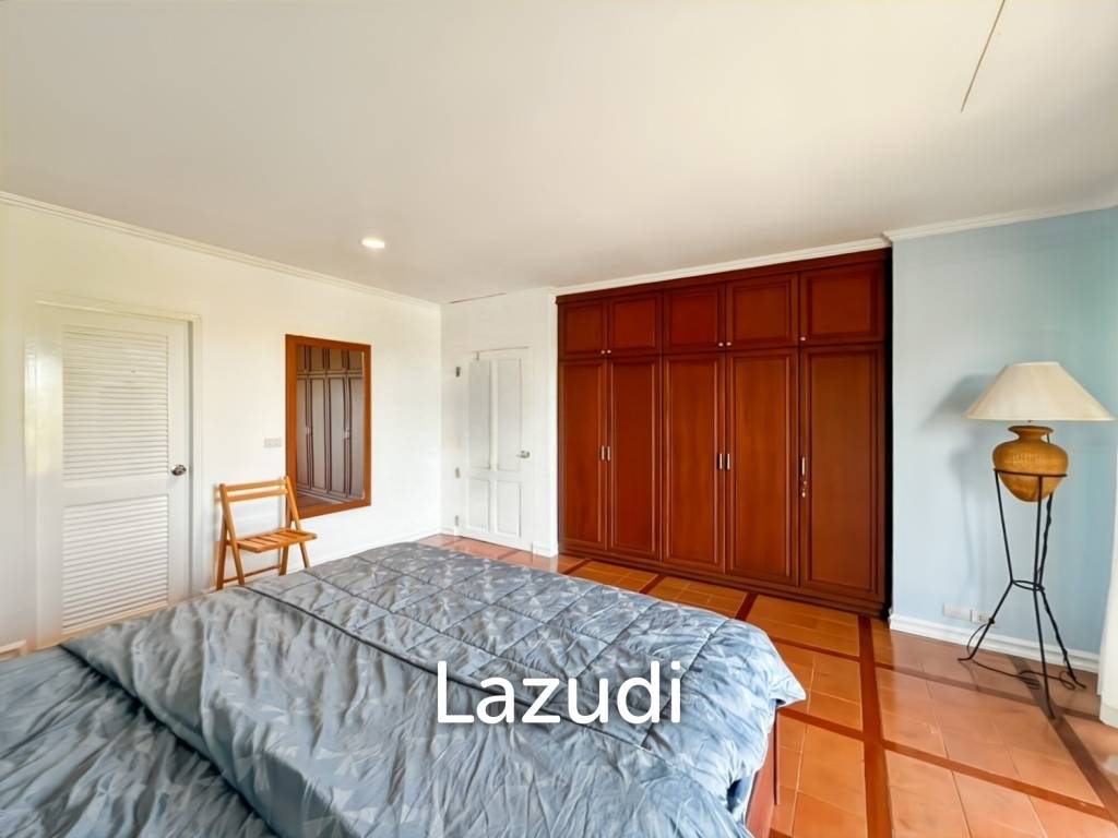 Spacious 2-Bedroom Condo with Golf Course and Sea View in Palm Hills Condominium