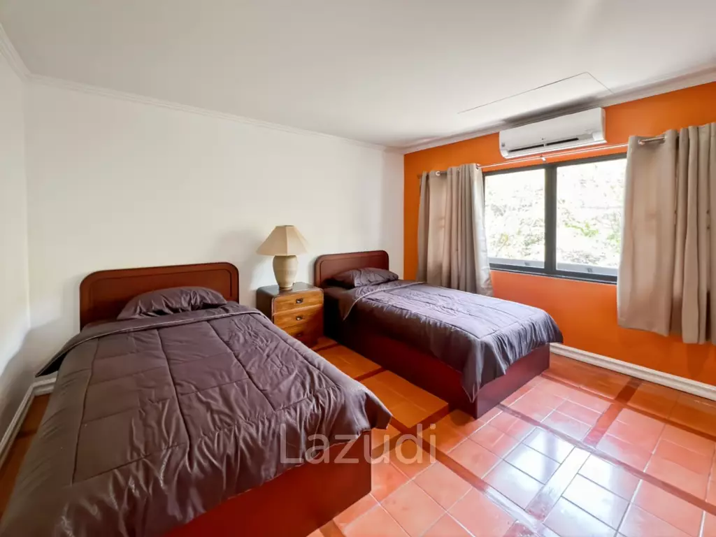Spacious 2-Bedroom Condo with Golf Course and Sea View in Palm Hills Condominium