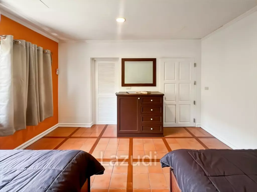 Spacious 2-Bedroom Condo with Golf Course and Sea View in Palm Hills Condominium