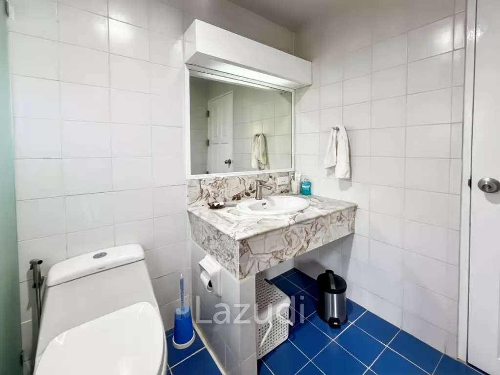 Spacious 2-Bedroom Condo with Golf Course and Sea View in Palm Hills Condominium