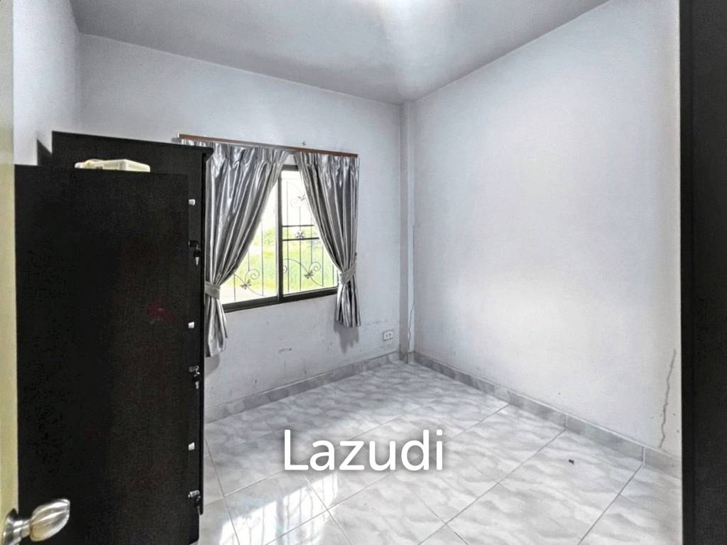 Affordable 3-Bedroom Townhouse in Ban Mai Nonthaburi