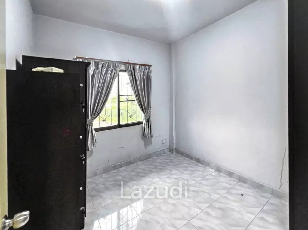 Affordable 3-Bedroom Townhouse in Ban Mai Nonthaburi