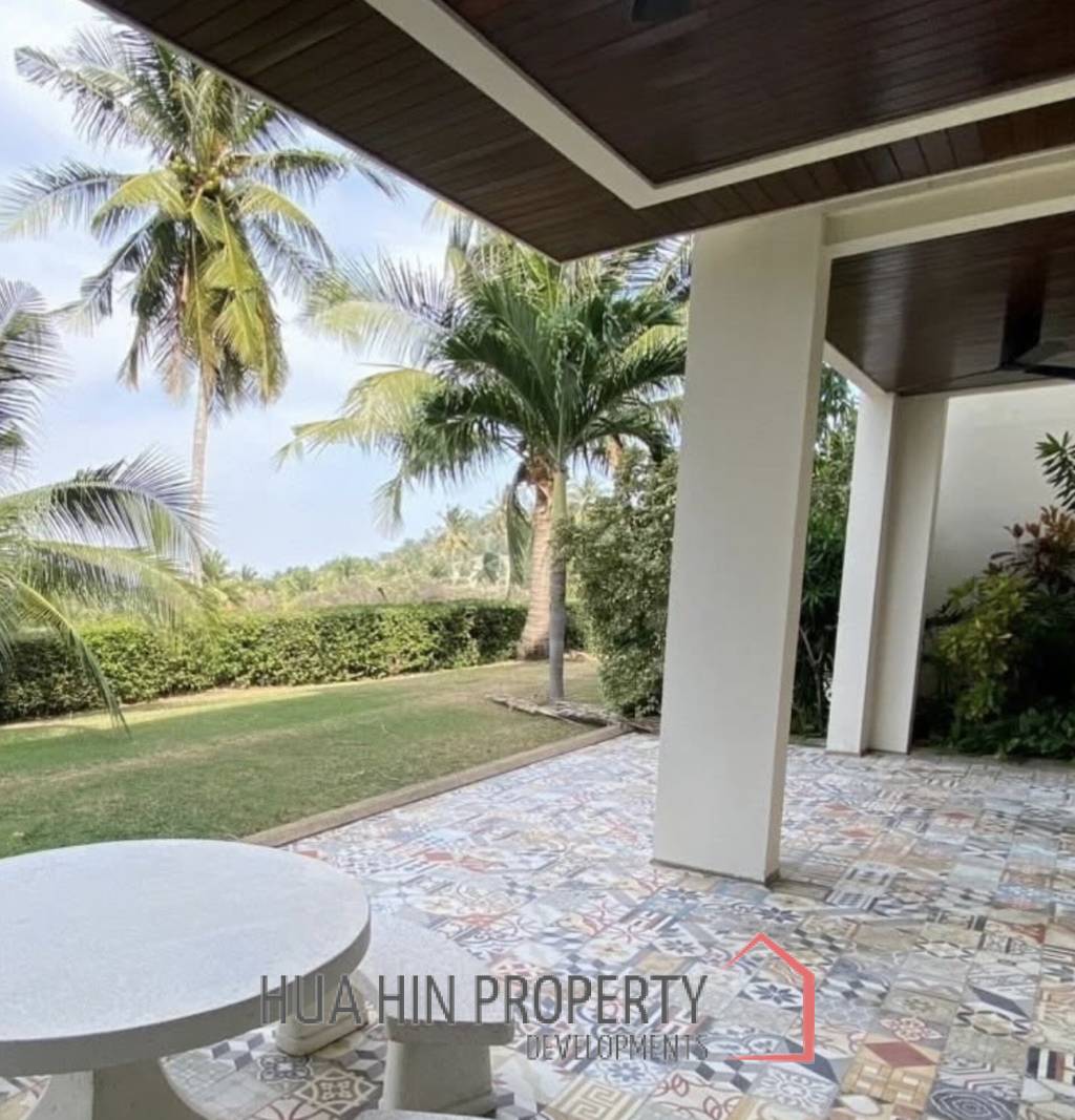 PALM HILL CONDO  : 3 bed utilities condo