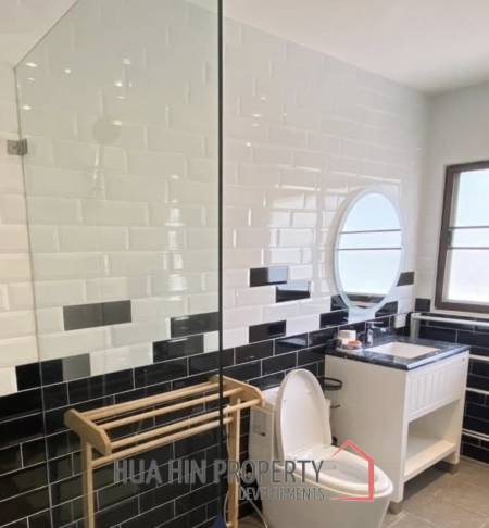 PALM HILL CONDO  : 3 bed utilities condo