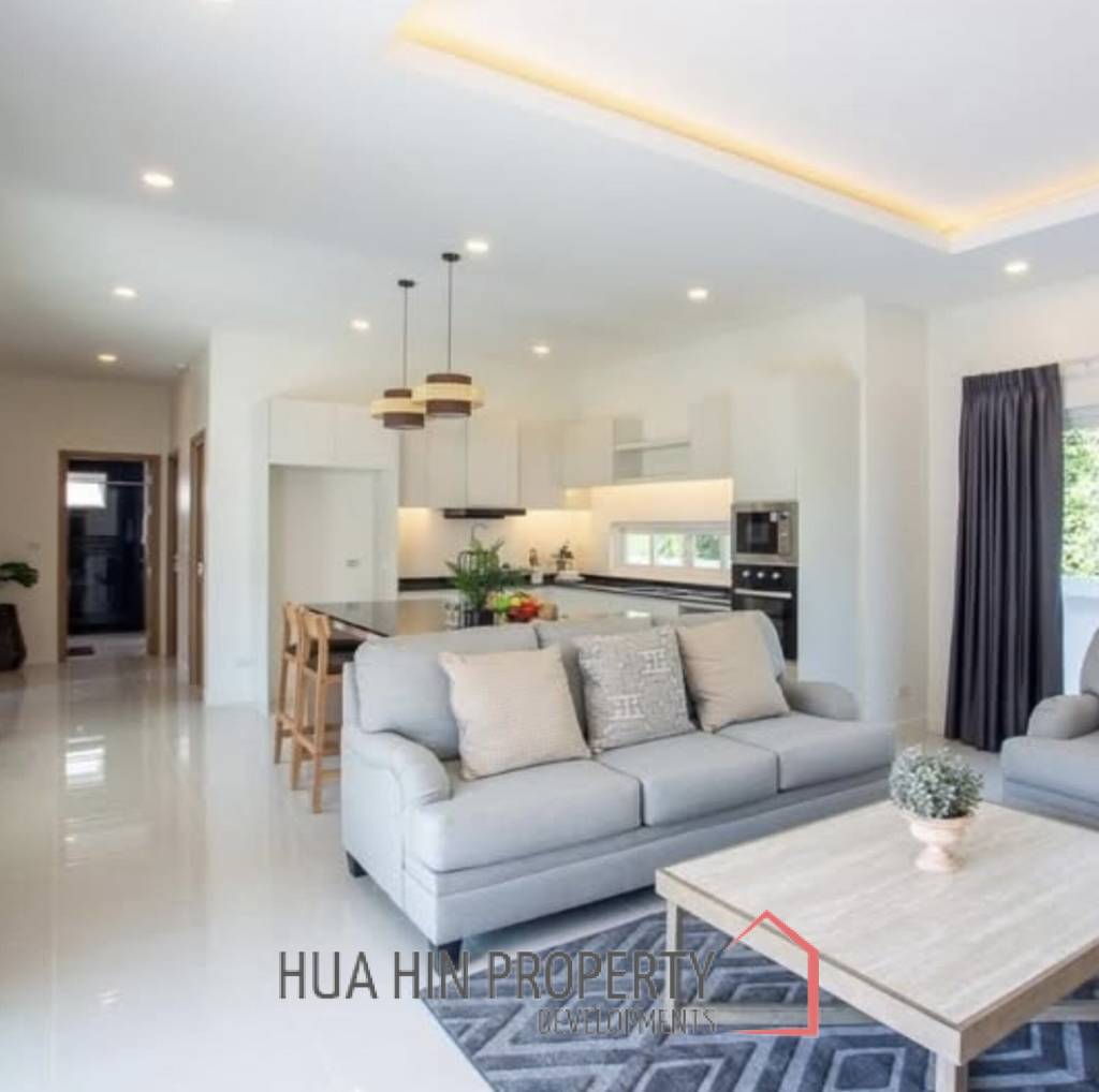 HUA HIN GRAND HILL : 3 bed new pool villa