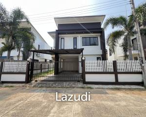 2 Storey 2 bedrooms House Near To Rajabhat University