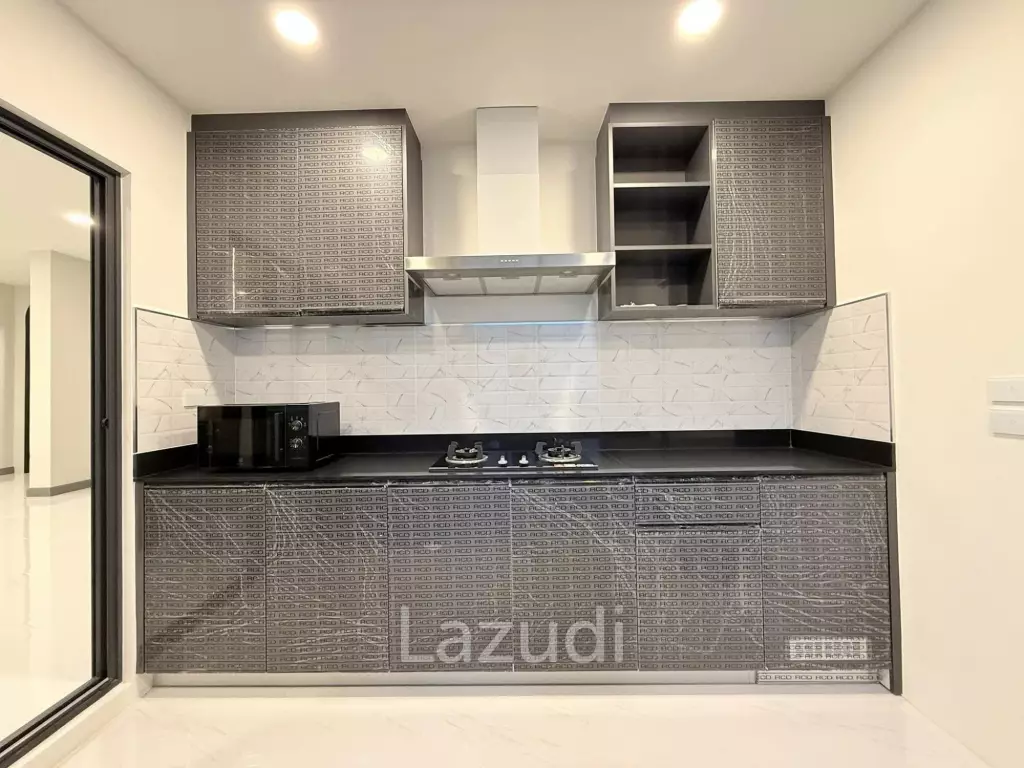 4 Bed 5 Bath 351 SQ.M The City Bangna
