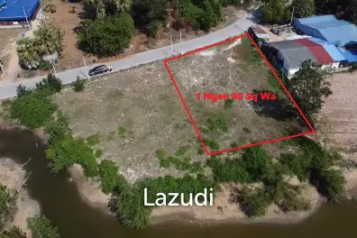 Coastal Land for Sale in Bang Kao Cha Am- Prime Freehold