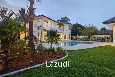 Luxury 4-Bedroom Villa in Chalong Mueang Phuket