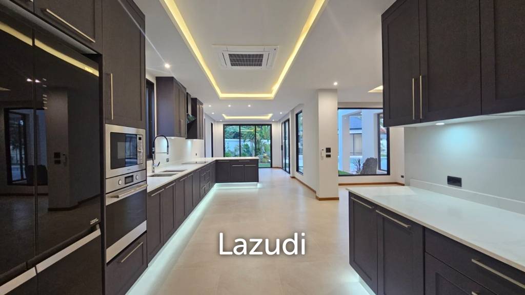 Luxury 4-Bedroom Villa in Chalong Mueang Phuket