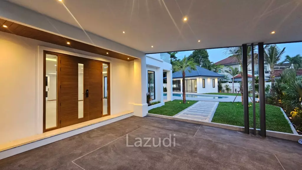 Luxury 4-Bedroom Villa in Chalong Mueang Phuket