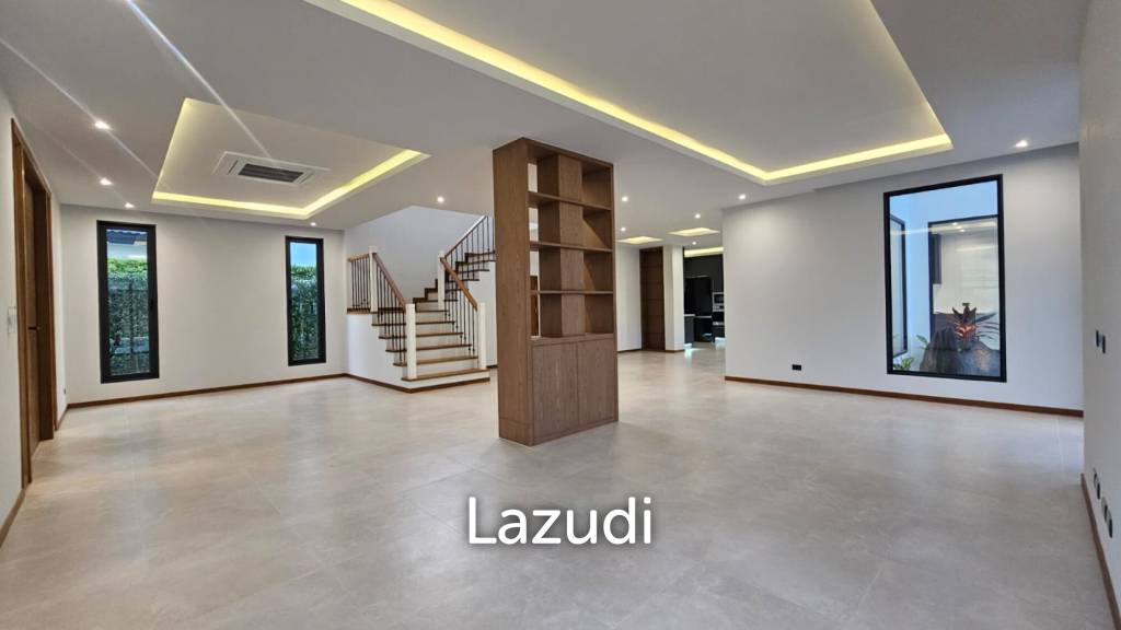 Luxury 4-Bedroom Villa in Chalong Mueang Phuket
