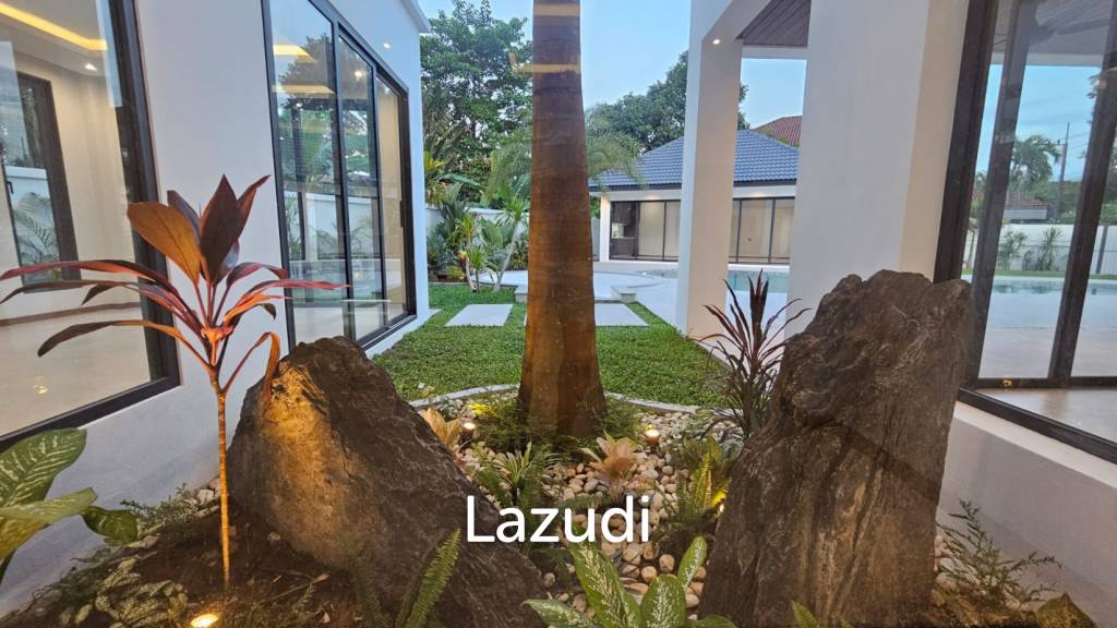 Luxury 4-Bedroom Villa in Chalong Mueang Phuket