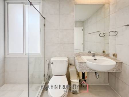 Exclusive 3-Bedroom Condo With Ocean View in Baan San Ploen For Sale/Rent