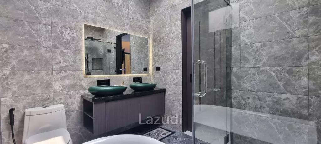 3 Beds 4 Baths 240 SQ.M. Pool Villa Near Mabprachan