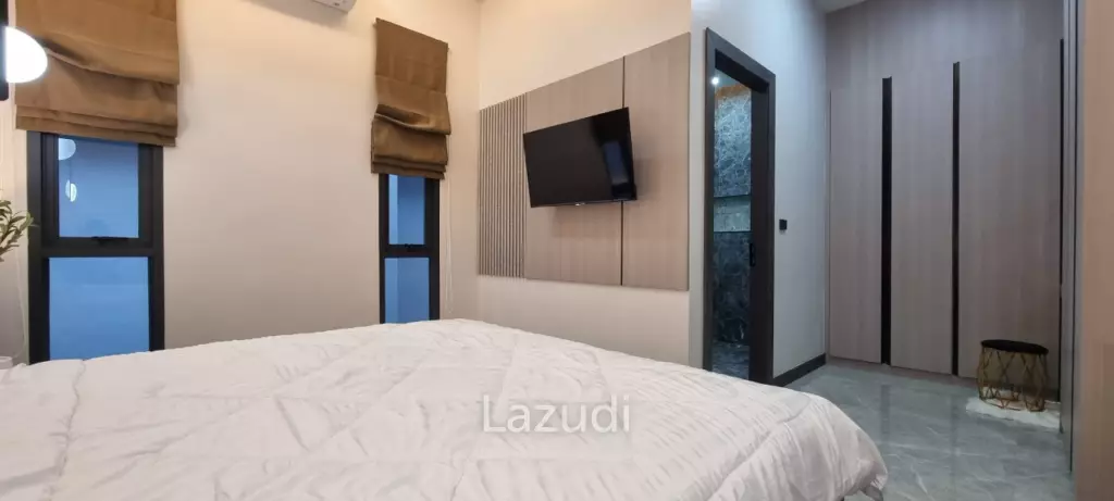 3 Beds 4 Baths 240 SQ.M. Pool Villa Near Mabprachan