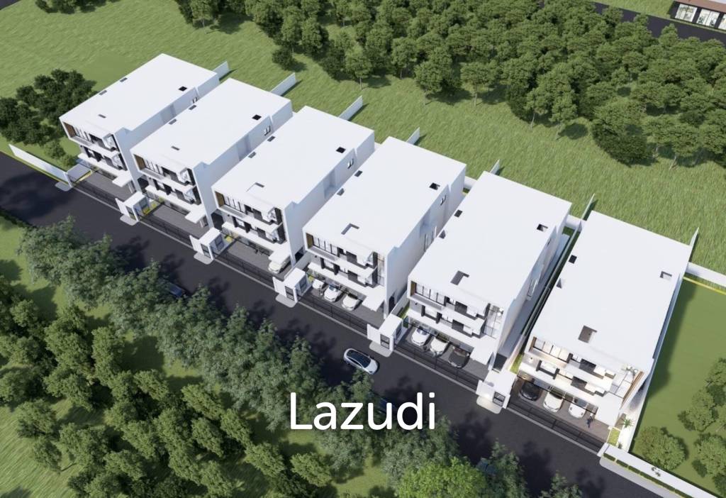 4 Bed 5 Bath 825 SQ.M Villa in Ekamai - Thonglor