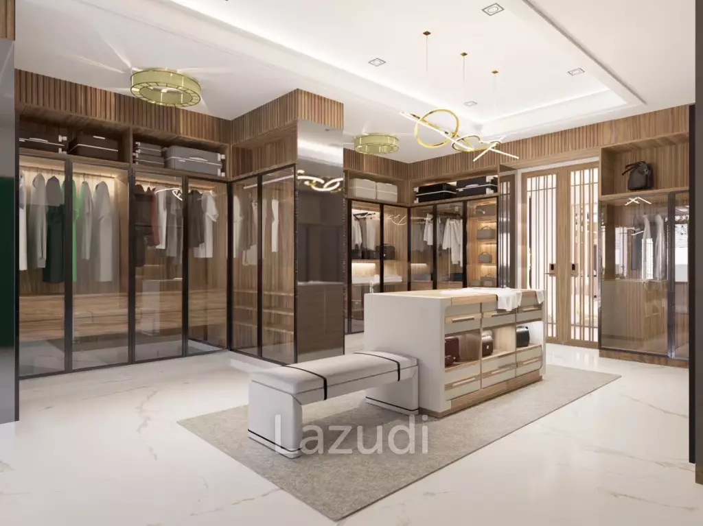 4 Bed 5 Bath 825 SQ.M Villa in Ekamai - Thonglor