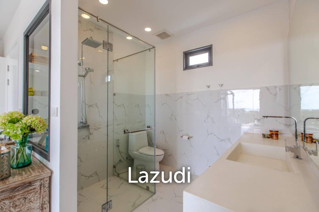 3-Bed Villa with Panoramic Ocean Views in Bo Phut