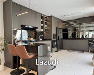 4 Bedrooms 5 Bathrooms 330 SQ.M. View Point