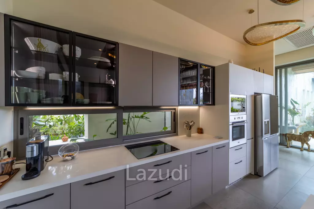 Modern Luxury, 3.5 Bed Balinese Villa, Blended into Nature