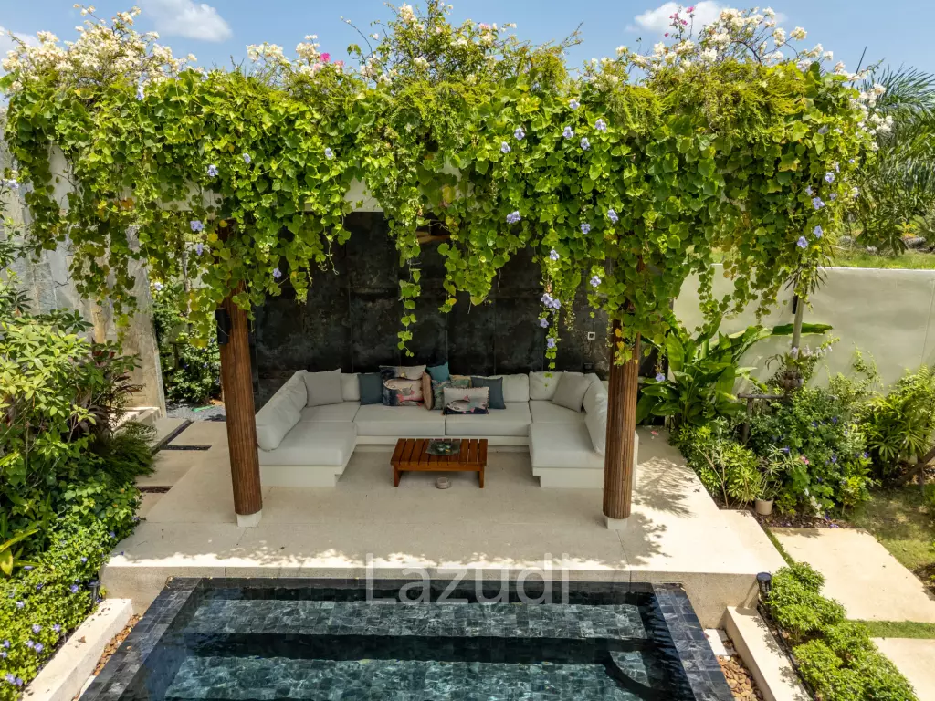 Modern Luxury, 3.5 Bed Balinese Villa, Blended into Nature