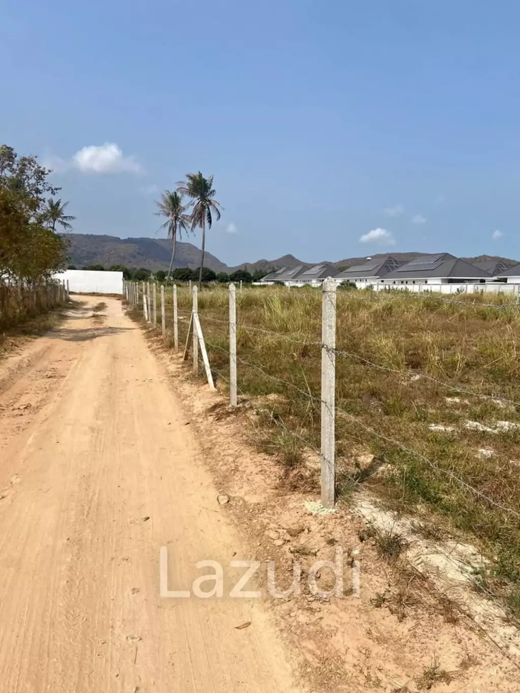 Land for Sale at Hin Lek Fai